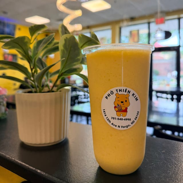 Trà Sữa Xoài (Mango Milk Tea).