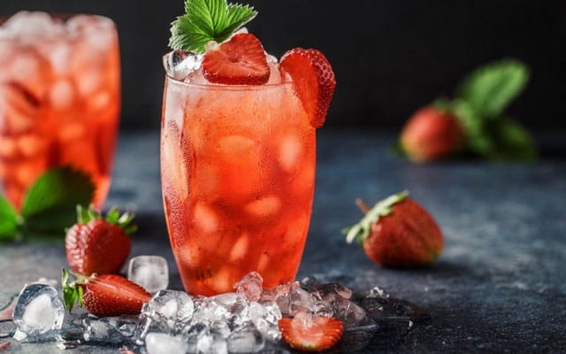 Trà Dâu (Strawberry Tea).