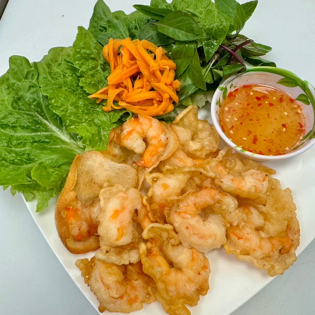 70B. Bánh Tôm Chiên (Vietnamese Shrimp Cake).