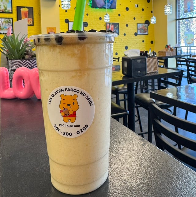 Sinh Tố Thơm (Pineapple Smoothie).