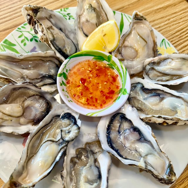 Hào Sống (Raw Oysters).