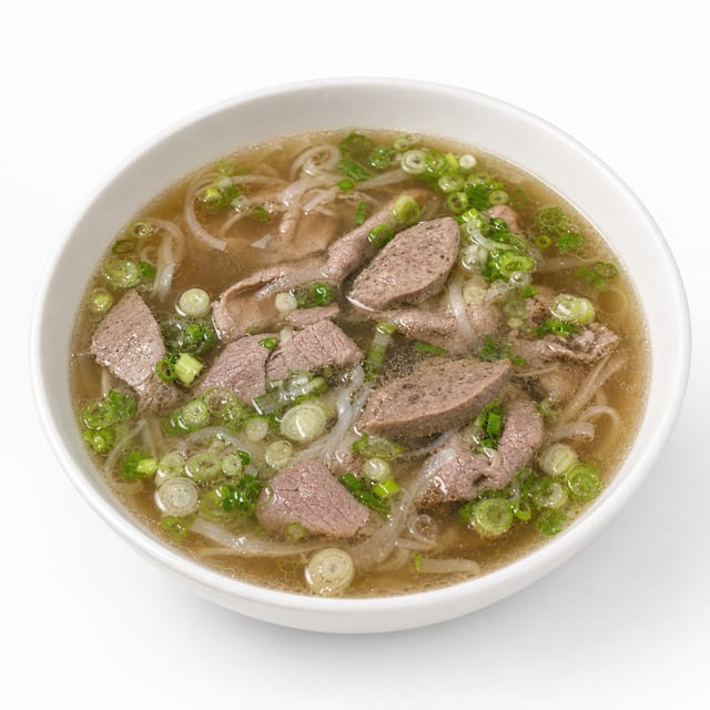 15. Phở Tái Bò Viên (Sliced Beef & Beef Ball Soup).